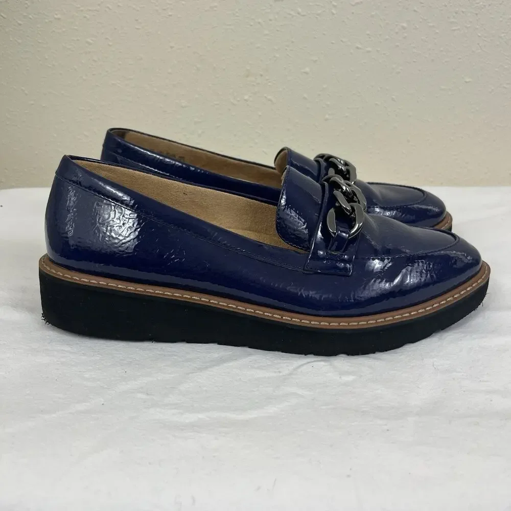 NATURALIZER Emmal Lug Sole Chain Faux Patent Leather Loafers Size 9 Haven Blue